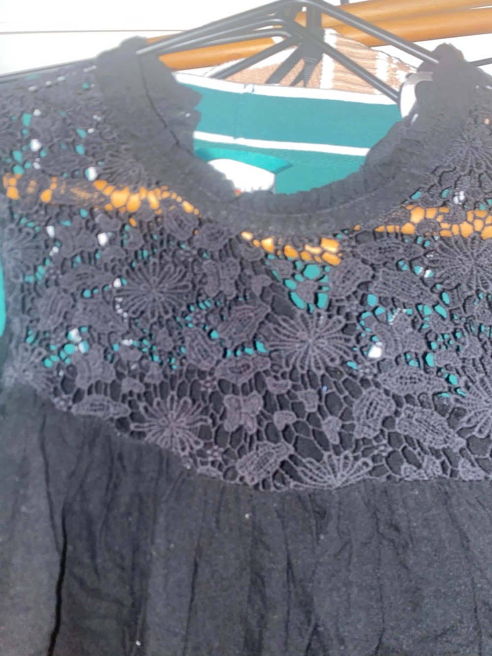 Zara Black Crochet Yoke Sleeveless Camisole - Size Small - Picture 2 of 4